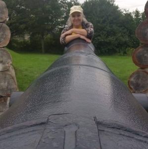 Meet your Posher, Sharon